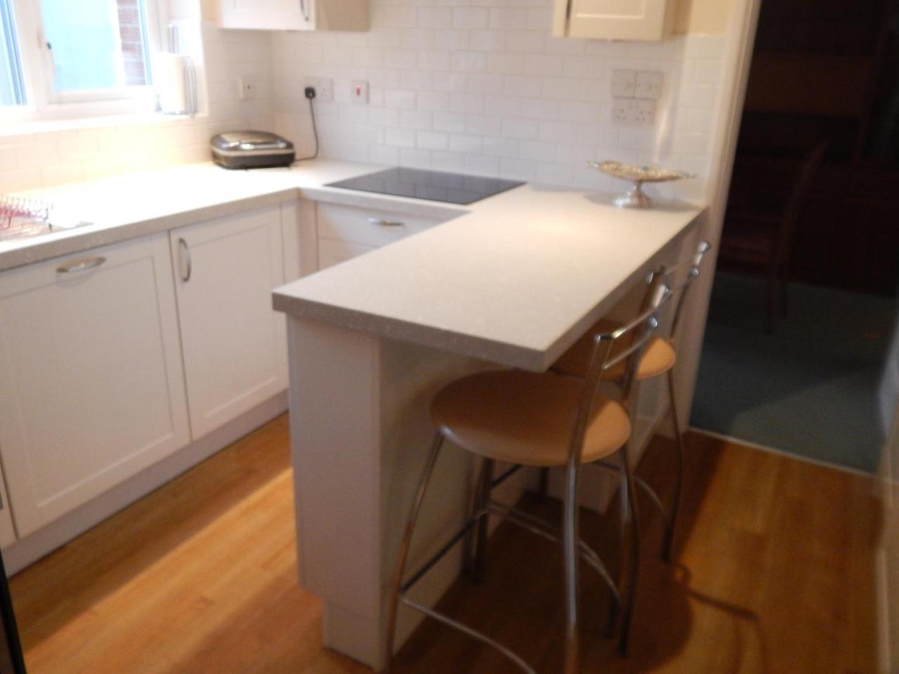 Spacious 3 Bdr House With Parking-Families-Corporate Groups By Orbitat Accommodations Cambridge  Luaran gambar